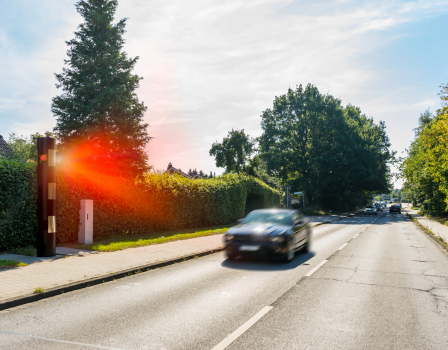 Nunca mais seja surpreendido com multas de velocidade