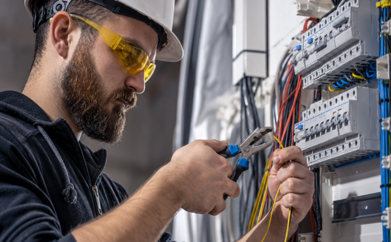 Aplicativo para Virar Eletricista Profissional
