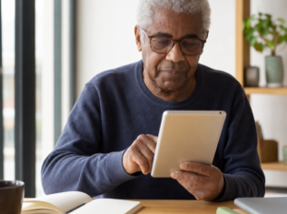 Aplicativo Educativo para Alfabetização De Adultos e Idosos