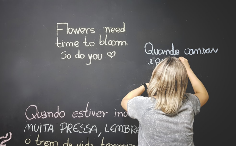 Aplicativos de Alfabetização com Aulas Curtas e Práticas