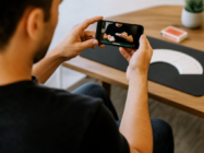 Descubra os melhores apps de mágica para aprender em casa