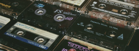 Ouça Sucessos Inesquecíveis dos Anos 80 e 90 Agora